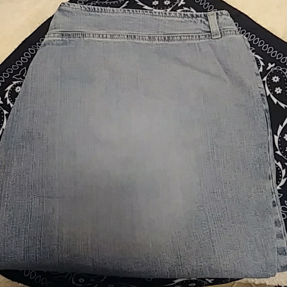 Women's jean capris by Venezia